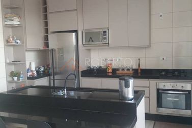 Casa &agrave; venda - 360m&sup2; - MONTE CRISTO
