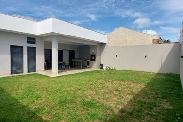 Casa &agrave; venda - 151m&sup2; - Jardim Das Na&ccedil;&otilde;es