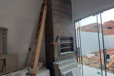 Casa &agrave; venda - 131m&sup2; - Jardim Santos Dumont