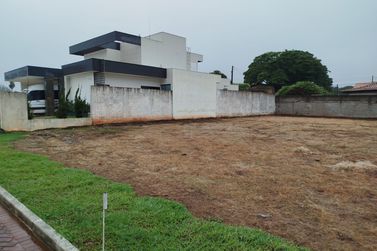 Terreno &agrave; venda - 390m&sup2; - Jardim Progresso