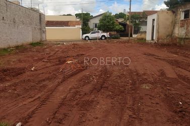 Terreno &agrave; venda - 382m&sup2; - Jardim Progresso
