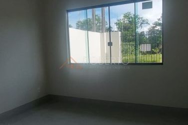 Casa &agrave; venda - 200m&sup2; - Parque Marumbi