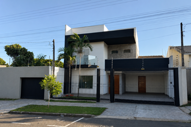 Sobrado para alugar - 306m&sup2; - Jardim Simara