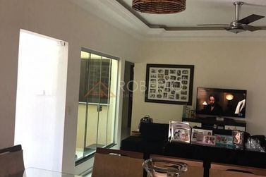 Casa &agrave; venda - 220m&sup2; - Jardim Novo Ouro Branco