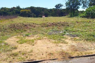 Terreno &agrave; venda - 428m&sup2; - Jardim Ouro Branco