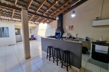 Casa &agrave; venda - 150m&sup2; - Monte Cristo