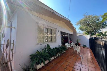 Casa &agrave; venda - 122m&sup2; - Centro