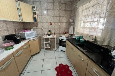 Casa &agrave; venda - 300m&sup2; - Distrito Sumar&eacute; (Sumar&eacute;)