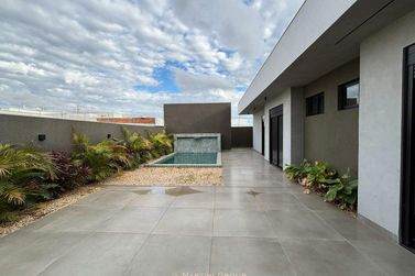 Casa &agrave; venda - 195m&sup2; - Condom&iacute;nio Parthenon