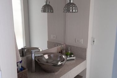 Casa &agrave; venda - 180m&sup2; - Centro