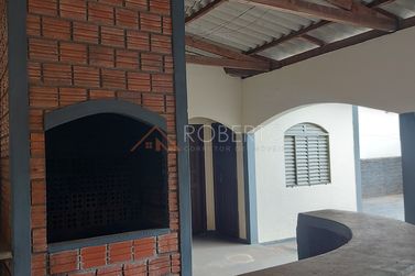 Casa &agrave; venda - 450m&sup2; - Centro