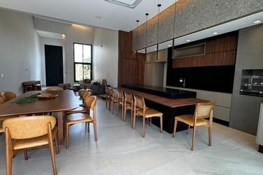 Casa para alugar - 249m&sup2; - Condom&iacute;nio Gran Triunfo