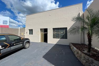 Sala Comercial para alugar - 142m&sup2; - Jardim Ouro Branco