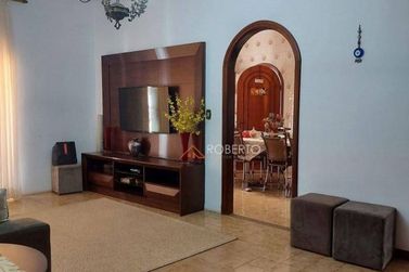 Casa &agrave; venda - 338m&sup2; - Centro