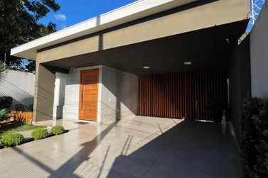 Casa &agrave; venda - 210m&sup2; - Jardim Videira