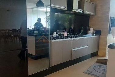 Casa &agrave; venda - 600m&sup2; - Jardim Santos Dumont