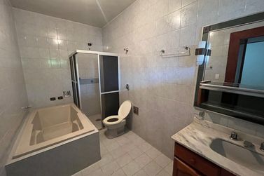 Casa &agrave; venda - 286m&sup2; - Jardim Ouro Branco