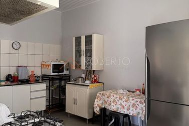 Casa &agrave; venda - 637m&sup2; - Centro