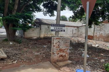 Terreno &agrave; venda - 110m&sup2; - Jardim Ip&ecirc;