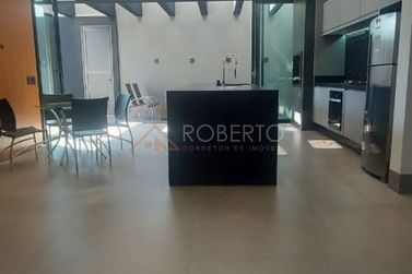 Casa &agrave; venda - 390m&sup2; - MONTE CRISTO