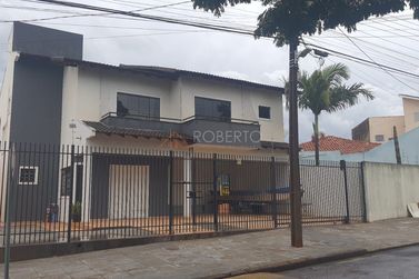 Sobrado &agrave; venda - 380m&sup2; - Centro