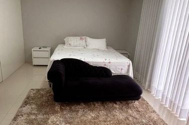 Casa &agrave; venda - 450m&sup2; - Condom&iacute;nio Mont Blanc