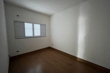 Casa &agrave; venda - 210m&sup2; - Jardim Progresso
