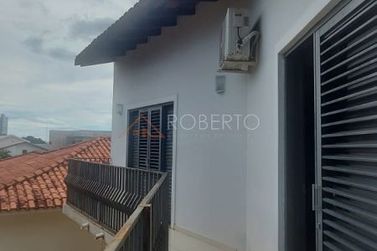 Sobrado &agrave; venda - 246m&sup2; - Jardim Igua&ccedil;u