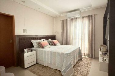 Casa &agrave; venda - 204m&sup2; - Jardim das Palmeiras