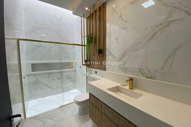 Casa &agrave; venda - 222m&sup2; - Jardim Monte Cristo