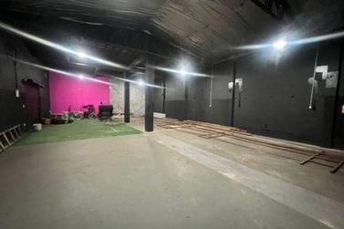 Sal&atilde;o Comercial para alugar - Jardim Farropilha