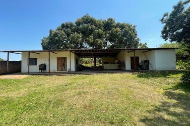 Ch&aacute;cara &agrave; venda - Vila Oper&aacute;ria