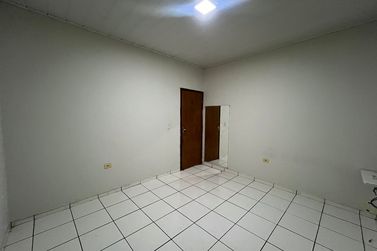Casa &agrave; venda - 200m&sup2; - H&eacute;lio Lopes