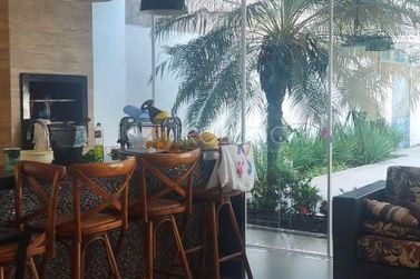 Casa &agrave; venda - 600m&sup2; - Jardim Santos Dumont