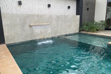 Casa &agrave; venda - 222m&sup2; - Jardim Monte Cristo