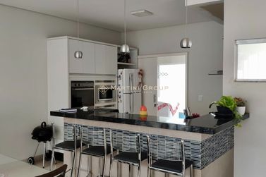 Casa &agrave; venda - 134m&sup2; - Condom&iacute;nio Arauc&aacute;ria