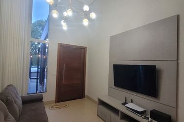 Casa &agrave; venda - 140m&sup2; - Jardim Ouro Branco