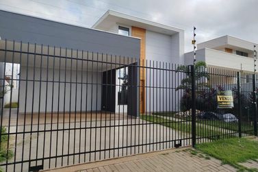 Casa &agrave; venda - 130m&sup2; - Jardim Porto Seguro