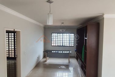 Sobrado &agrave; venda - 380m&sup2; - Centro