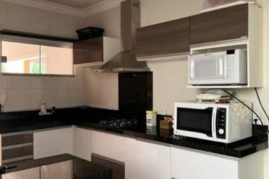 Casa &agrave; venda - 240m&sup2; - Jardim do Sol