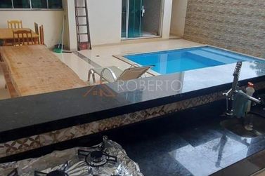Sobrado &agrave; venda - 600m&sup2; - Jardim Ouro Branco