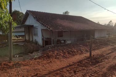 Ch&aacute;cara &agrave; venda - 181500m&sup2; - Jardim Sumar&eacute;