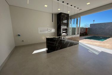 Casa &agrave; venda - 210m&sup2; - Condom&iacute;nio San Lorenzo