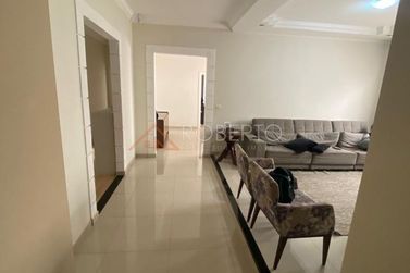 Casa &agrave; venda - 375m&sup2; - Jardim Guanabara