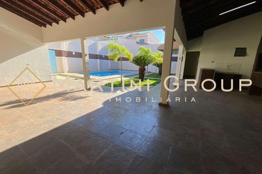 Casa &agrave; venda - 244m&sup2; - Jardim Ouro Branco