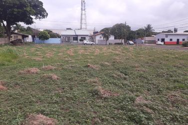 Terreno &agrave; venda - 1656m&sup2; - Centro