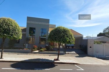 Casa &agrave; venda - 270m&sup2; - Jardim Igua&ccedil;u