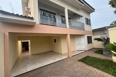 Sobrado para alugar - 178m&sup2; - Centro