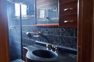 Sobrado &agrave; venda - 250m&sup2; - Centro