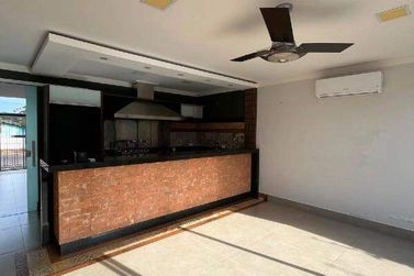 Casa para alugar - 288m&sup2; - Jardim S&atilde;o Jorge